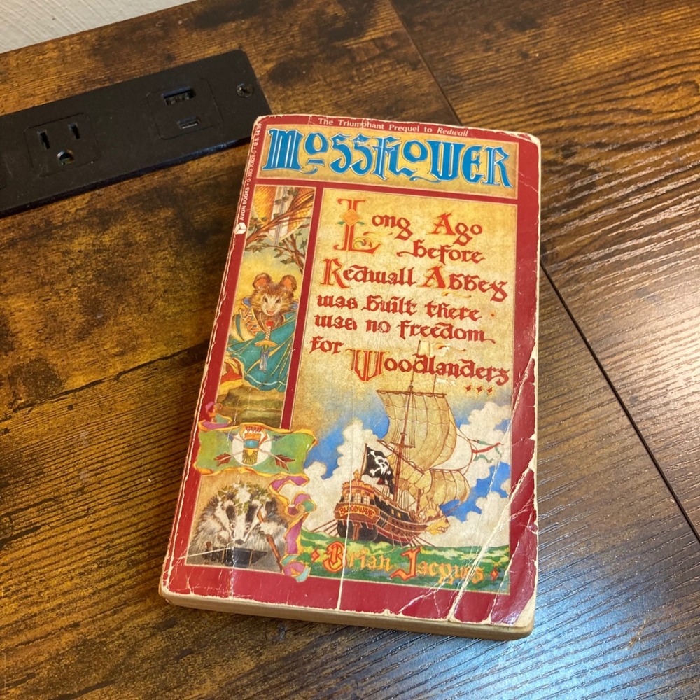 Mossflower Redwall #2 Prequel Brian Jacques Vintage Fantasy Paperback 1990 YA